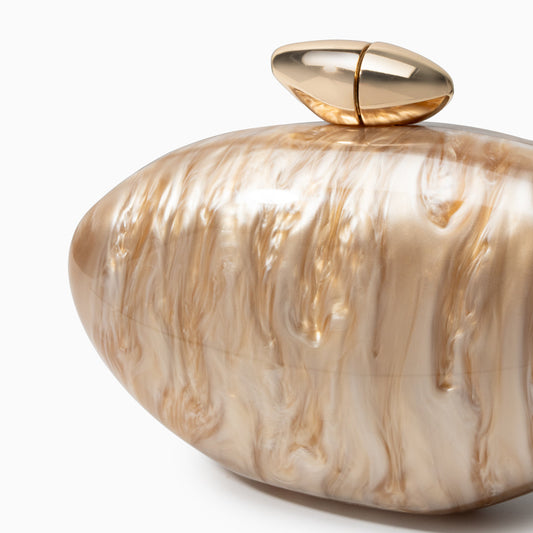 Bolso Zariya | Clutch Dorado con Diseño Orgánico