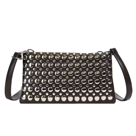 Bolso de Tachuelas Roxie | La Tendencia Estrella de la Temporada