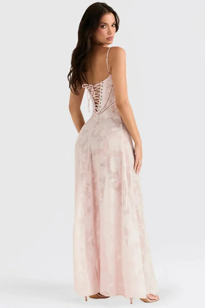 Ethereal | Vestido lamé rosa con corsetería floral