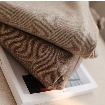 Pantalón de Espiga Blair | La Esencia del Estilo "Dark Academia"