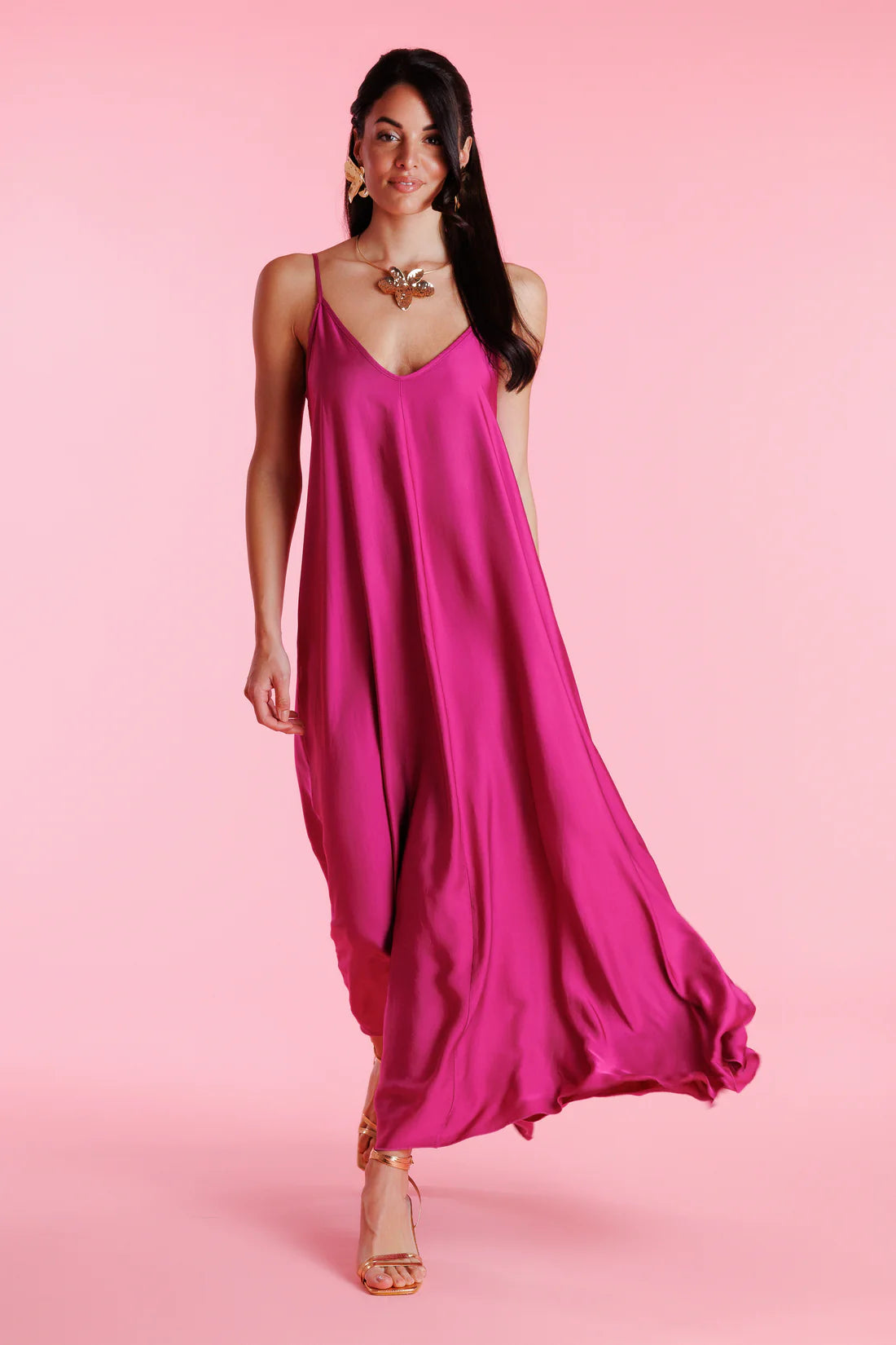 Dalia | Vestido sin mangas satinado de corte fluido