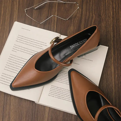 Zapatos de Salón Verona | El Diseño Escultural que Marca Tendencia