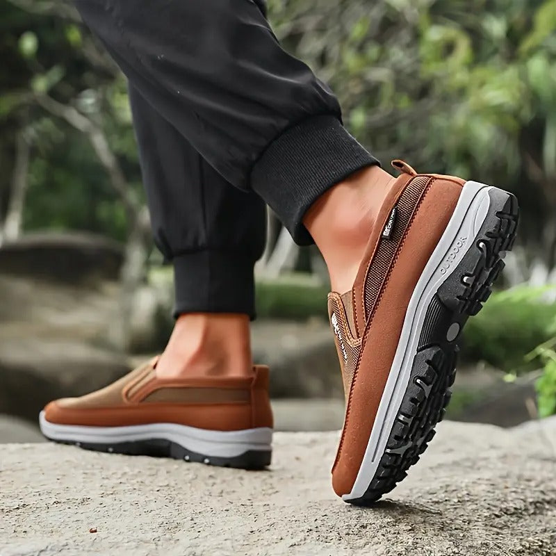Zapatillas Outdoor Tiago® | Comodidad y Tracción para Cualquier Terreno